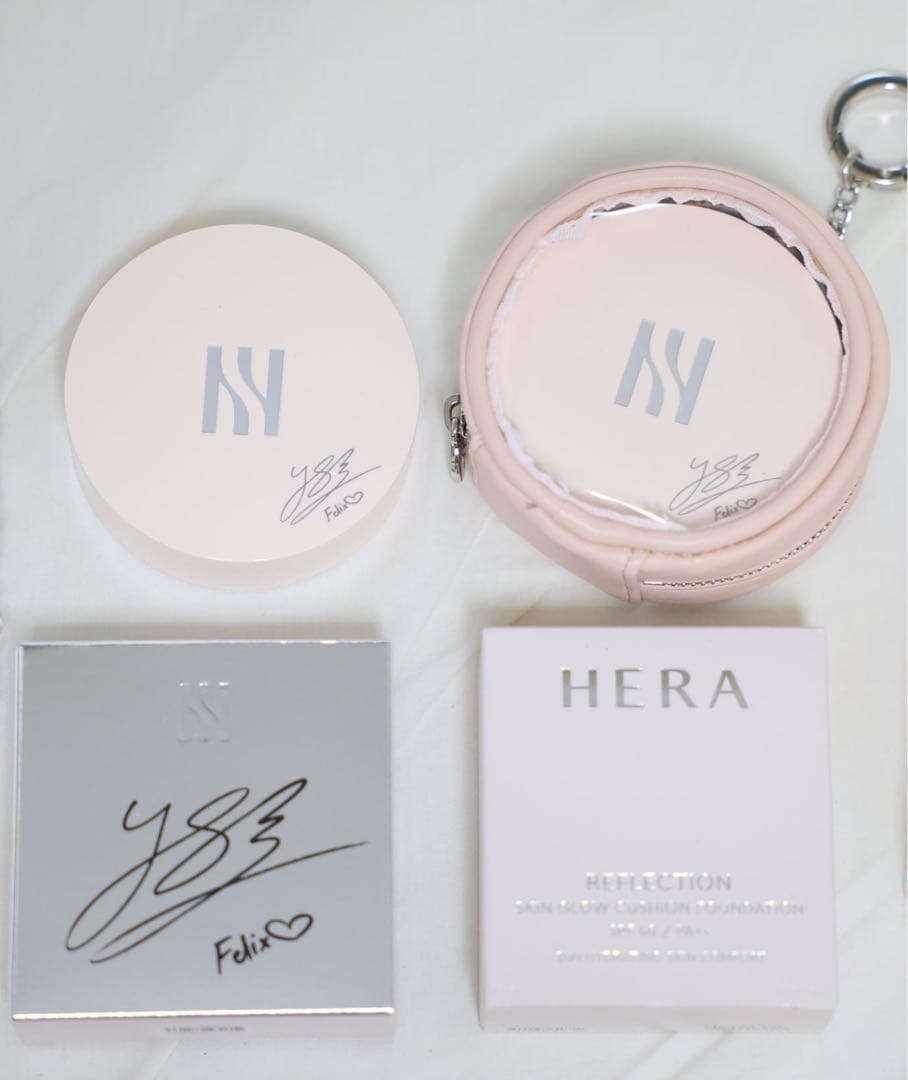 Felix フィリックス コラボ ファンデーション サイン入り - メルカリ