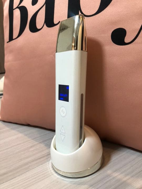 ピーリング器　美顔器 ウォーターピーリング 美顔器 超音波 ウオーターピーラー EMS