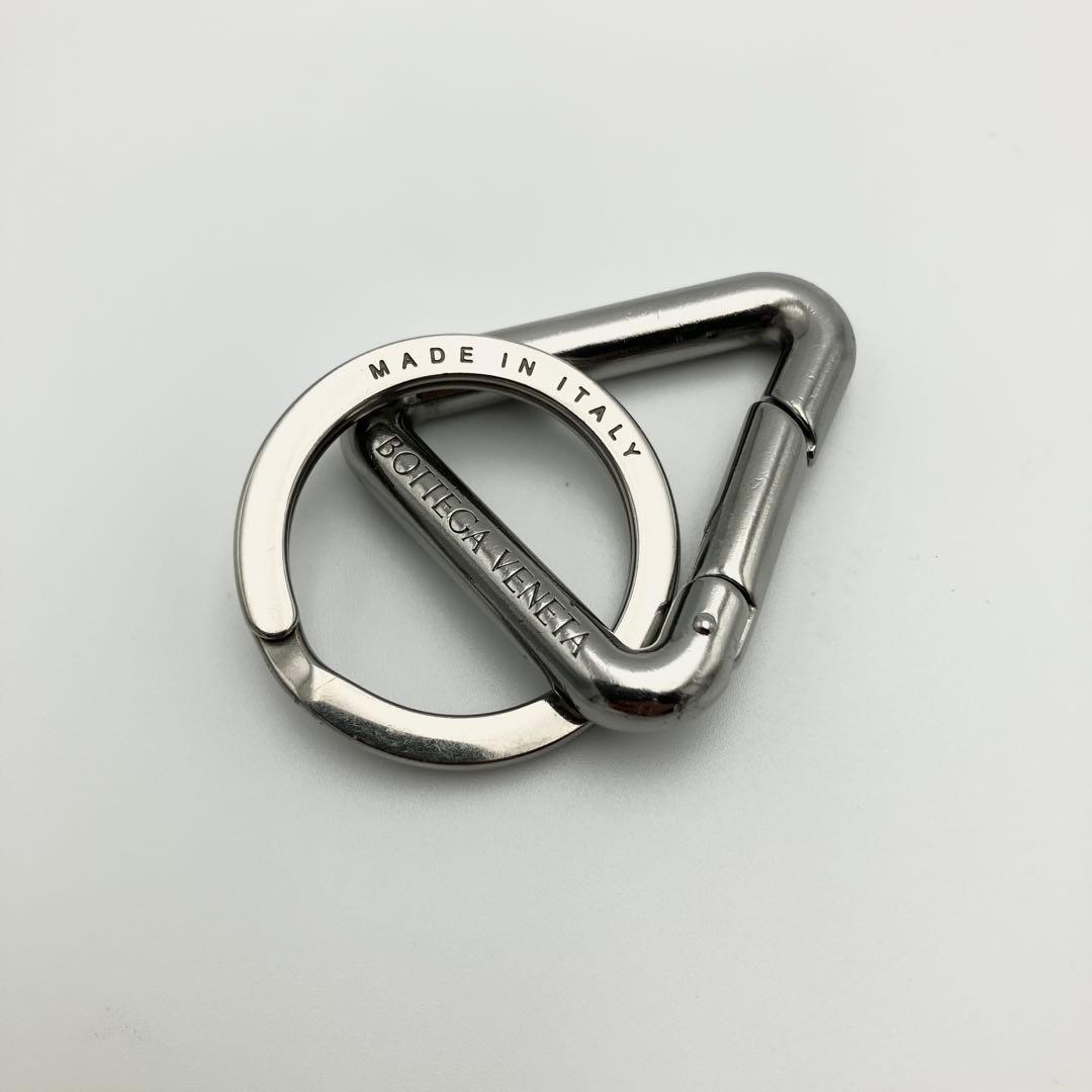ボッテガ キーリング キーホルダー トライアングル シルバー オレンジ すぐ届く☆【BOTTEGA VENETA】トライアングル キーリング (BOTTEGA