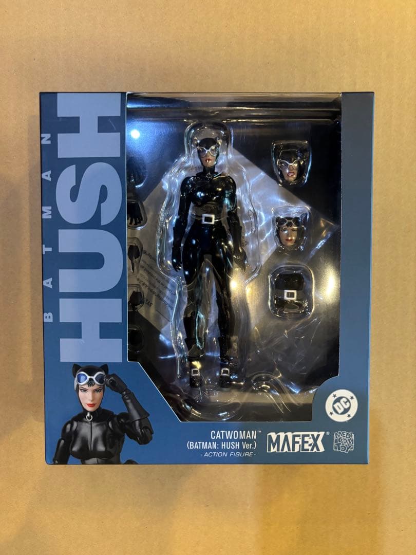 MAFEX No.123 CATWOMAN（HUSH Ver.） Pre-sale Medicom Toy Mafex No.123 Catwoman Hush Ver. Figure Batman
