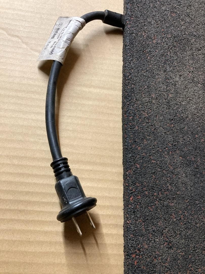 融雪マットW800×L800mm×t15日本製 195W 滑止め厚手 コード付 - メルカリ