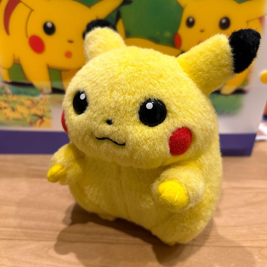 お顔可愛め TOMY ピカチュウ ポケモン 初期 ぬいぐるみ - メルカリ