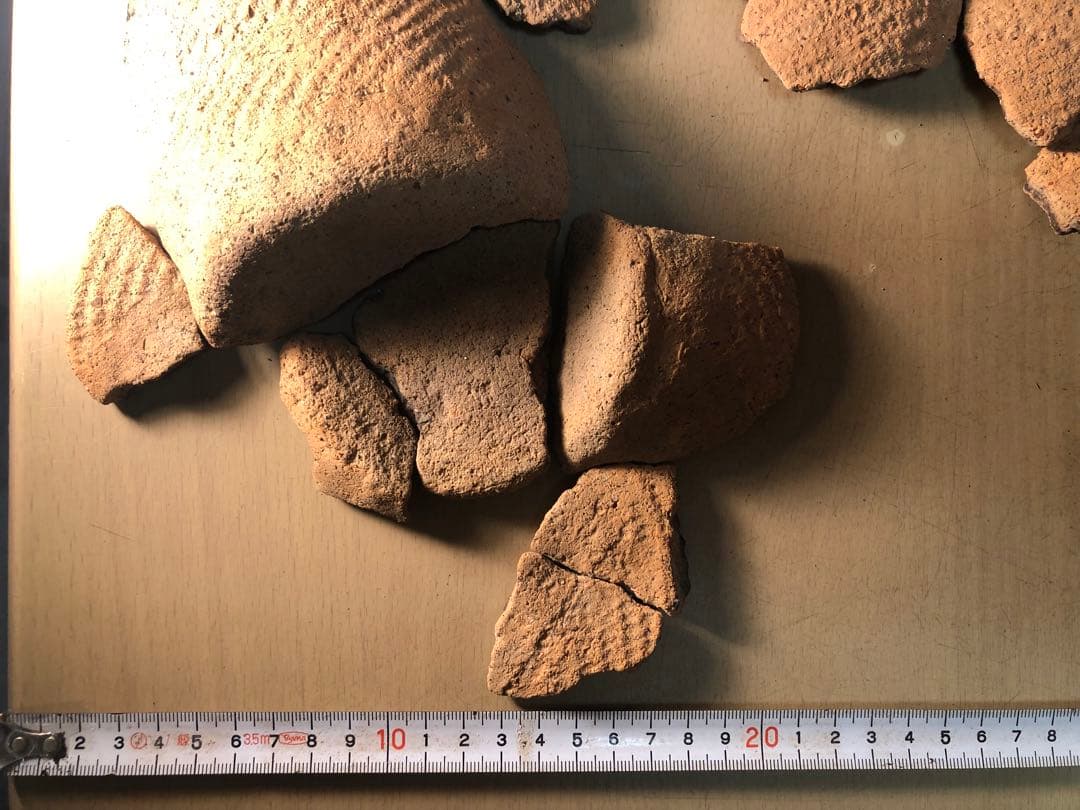 縄文土器の欠片 No.537」です。 - メルカリ