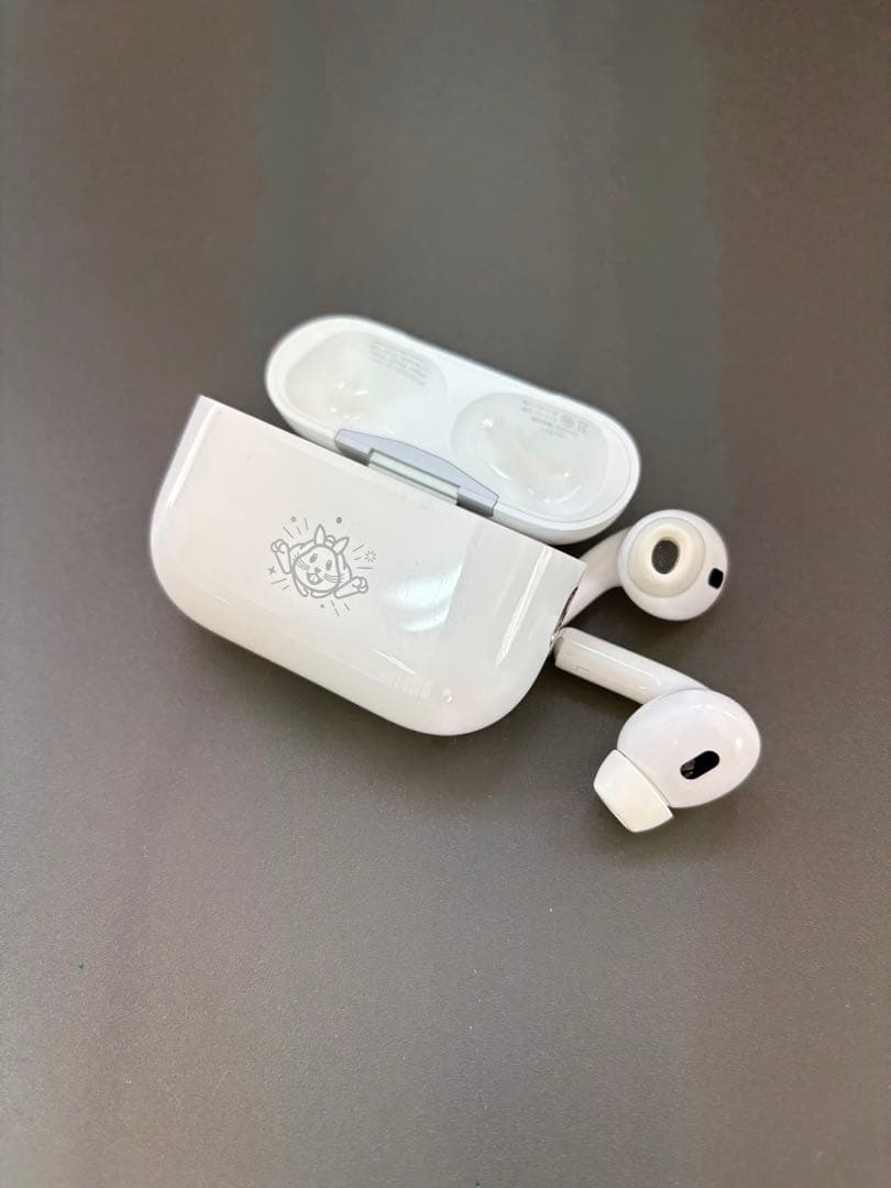 【訳あり】美品AirPodsPro 第2世代/Ligtning <No1725> Apple 「訳あり品-外装箱傷あり」新品 AirPods Pro 第2世代 MQD83J/A