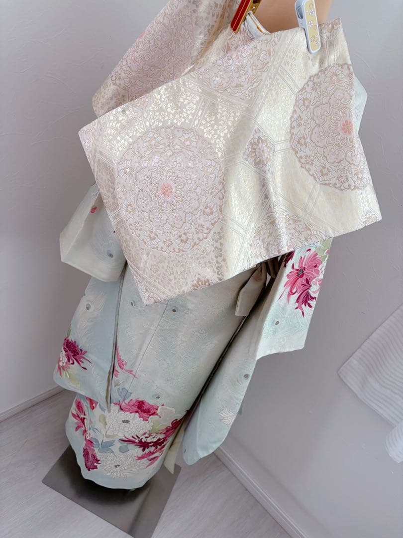 商品状態欄必須確認！新品 正絹振袖フルセット 牡丹•菊調 淡い青色 花