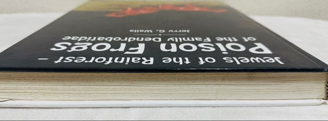 貴重！ Jewels of the Rainforest ヤドクガエル 洋書図鑑 - メルカリ