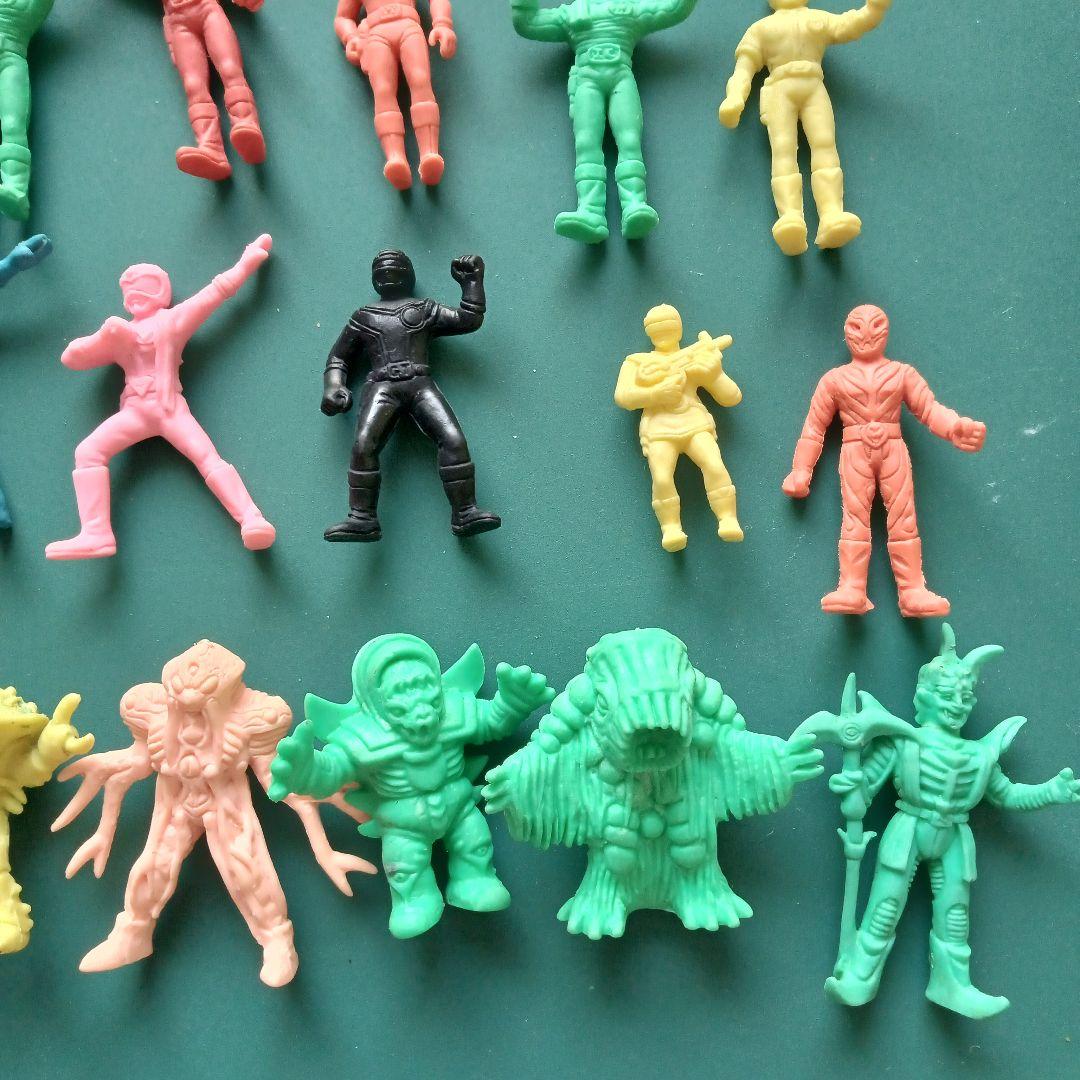 戦隊ヒーロー消しゴムフィギュア - メルカリ