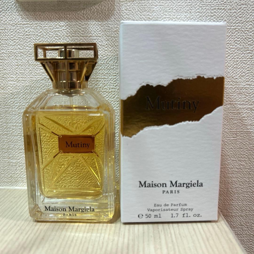 Maison Margiela Mutiny オードパルファン 50ml Shop Mutiny EAU DE PARFUM |Unisex Perfume | Maison Margiela
