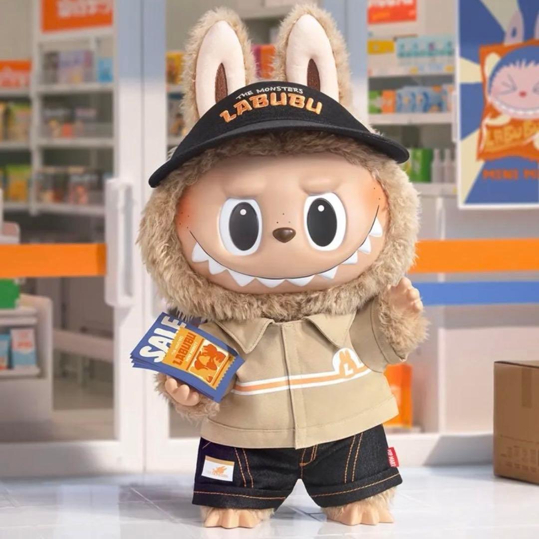 K*︎様 【新品】THE NAUGHTY CASHIER VINYL PLUSH - メルカリ