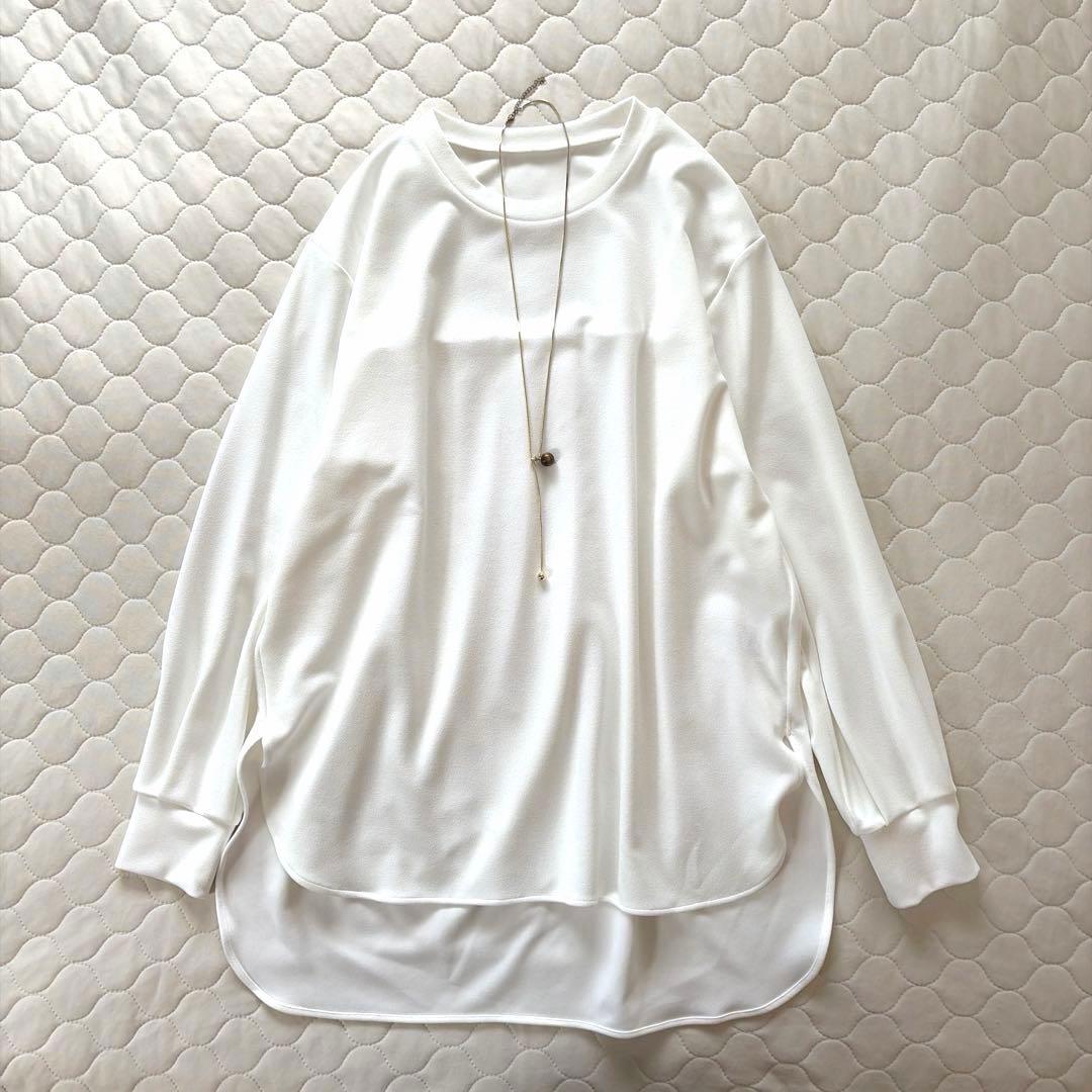 【極美品】BEARDSLEY Tブラウス FREEサイズ　ホワイト ビアズリー BEARDSLEY 《9/22(月) 18時－ホワイト予約開始》Tブラウス