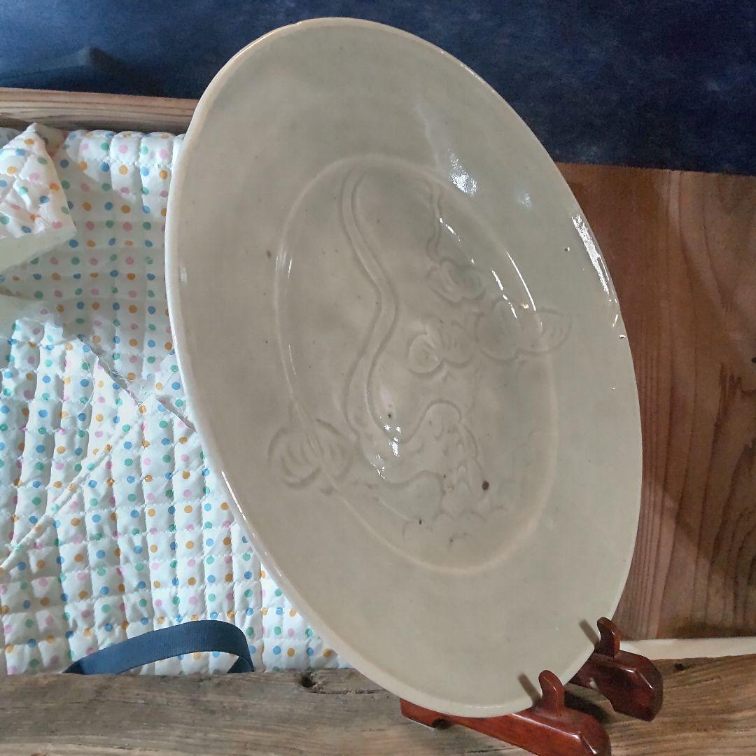 初期伊万里～淡青磁草花文様尺越大皿 - メルカリ