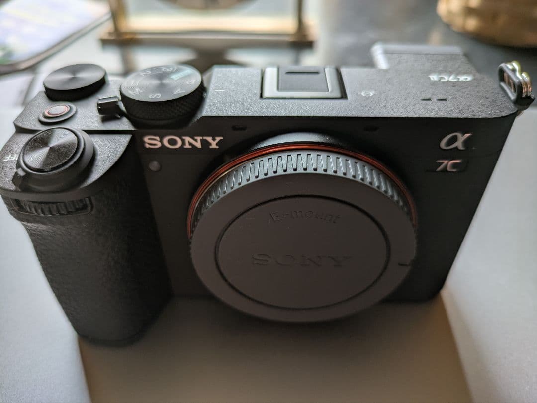 新同品 SONY α7CII ボディ おまけ付 新品)SONY (ソニー) α7C II ボディ ILCE-7CM2 B ブラック（商品ID