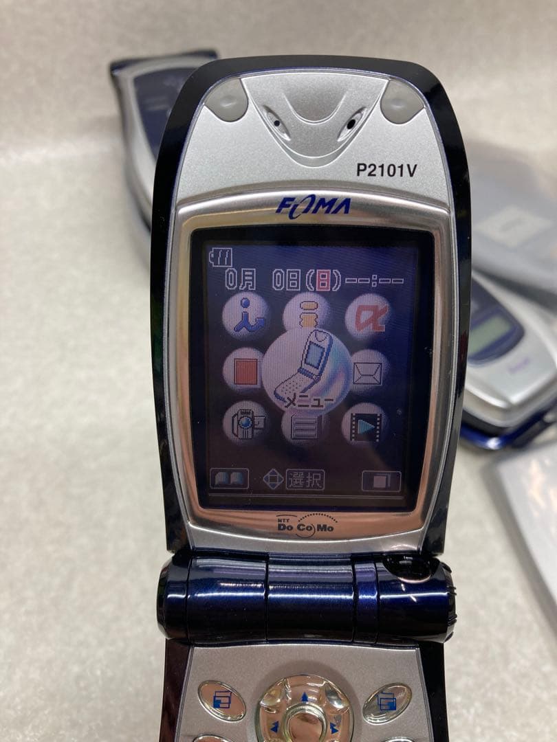 未使用に近い 希少 激レア DoCoMoドコモ初代FOMA P2101V 3台 - メルカリ