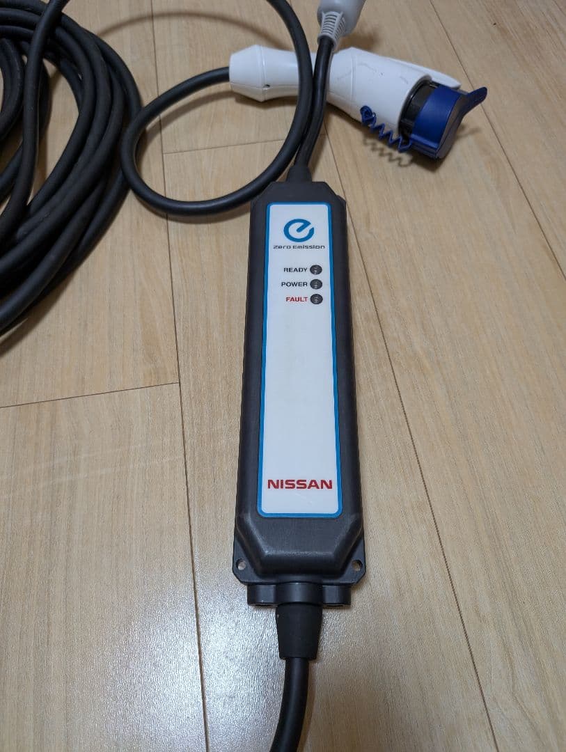 電気自動車用 充電ケーブル 15m 日産純正品 他社EVでも使用可能 - メルカリ