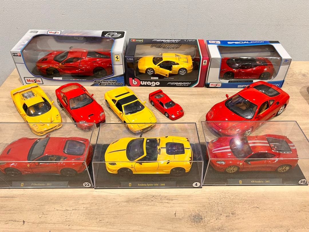 フェラーリ ミニカー　まとめ売りブラーゴ Maisto ディアゴスティーニ 精巧なディテールの1/64スケールで新旧の名車たちを集める「フェラーリ