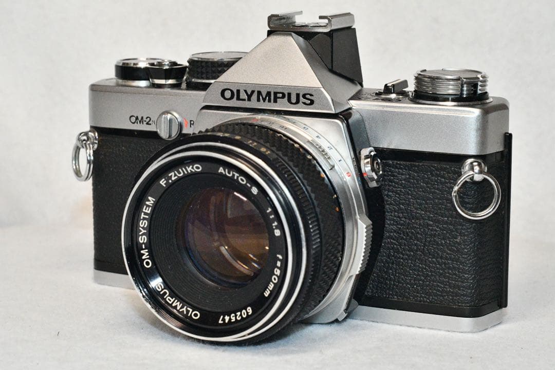 《動作品》OLYMPUS OM-2n+標準レンズ付フィルムカメラ a427