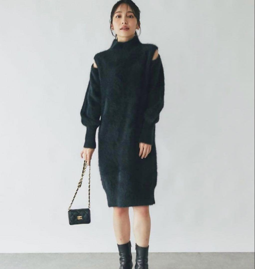 ラブティックボンボン スリットショルダーブラックミニワンピース