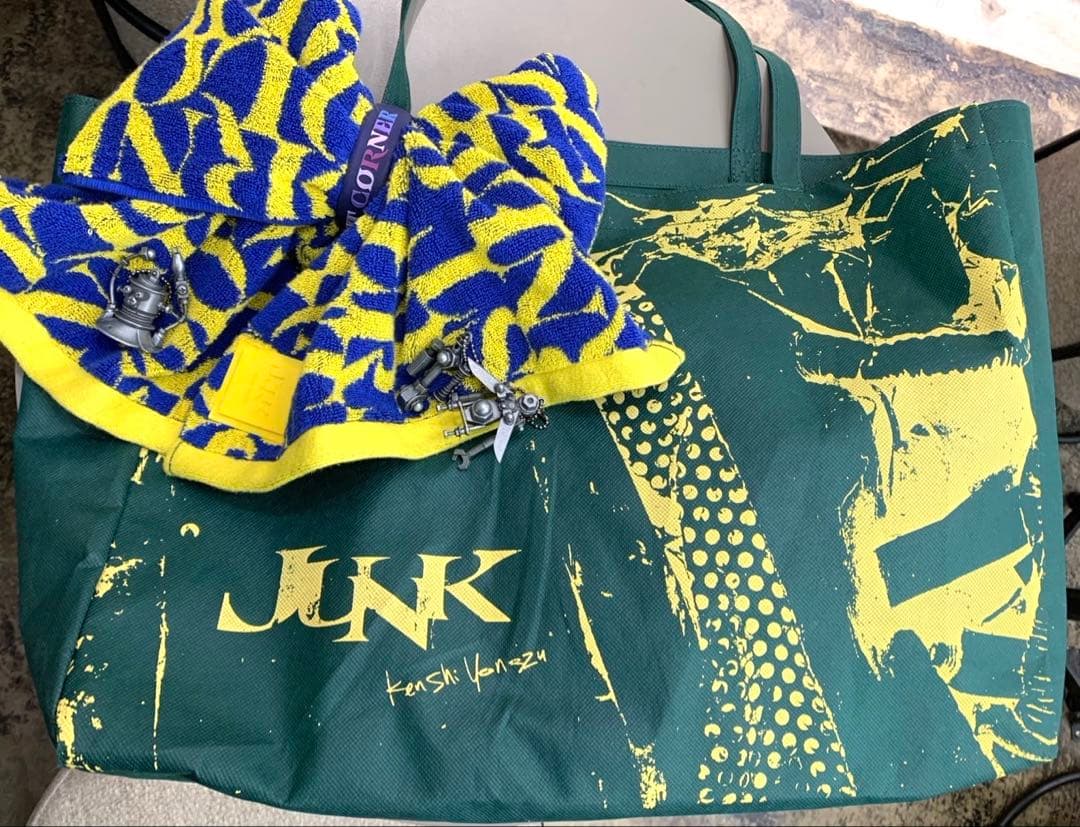 完全未開封✨銀テ付 米津玄師 パーカー JUNK MY FRIEND L 黒 - メルカリ