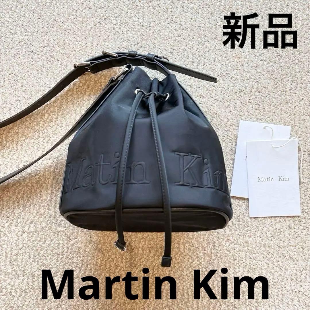 Matin Kim ナイロンショルダーバッグ ブラック - メルカリ