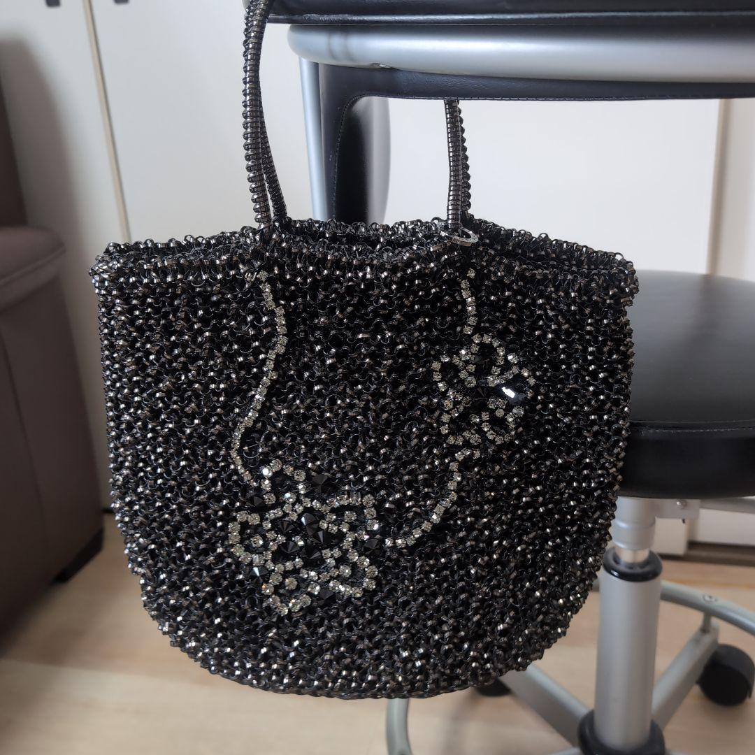 ANTEPRIMA ビーズ装飾の黒いハンドバッグ - メルカリ