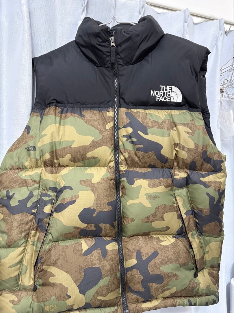 THE NORTH FACE ダウンジャケットベストヌプシ L THE NORTH FACE (ザ ノースフェイス) ダウンベスト ヌプシベスト