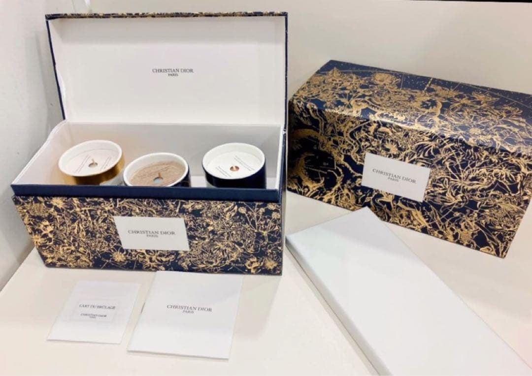 【新品】Dior メゾン キャンドル コレクション ホリデー限定デザイン 箱付き ホリデー限定「メゾン クリスチャン ディオール」のキャンドル