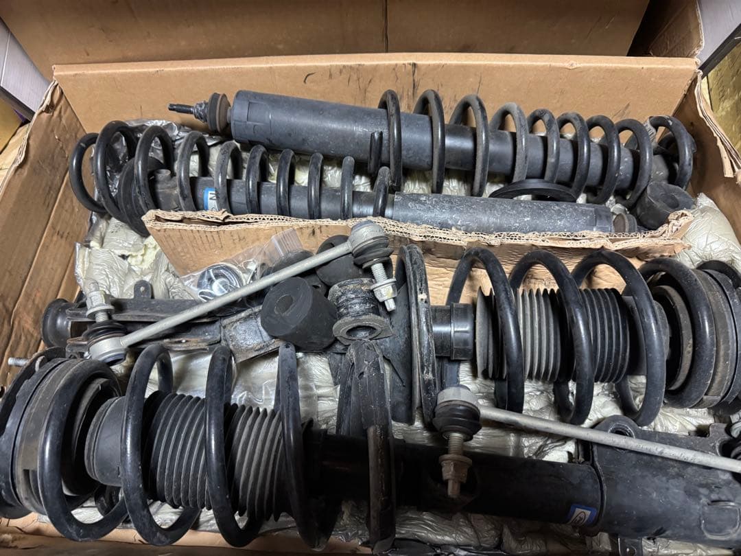 2007年式v6マスタング純正サスペンション 正規品】フォード 5代目 マスタング 後期 純正 サスペンションキット