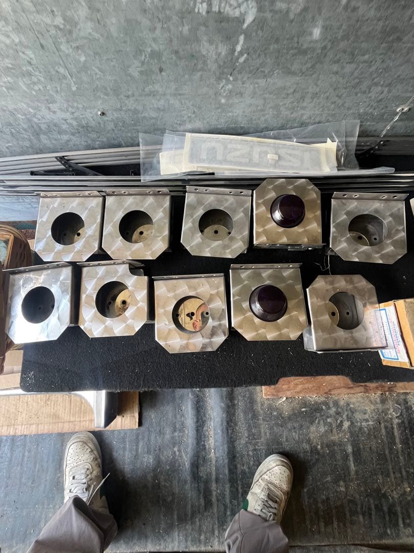 A*i様 サイドマーカー土台　10個　ウロコ　デコトラ トラック 角型 青色 10個 マーカーランプ サイドマーカー LED 24V 四角