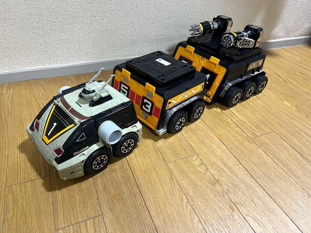 激走戦隊カーレンジャー 戦闘要塞ビクトレーラー - メルカリ