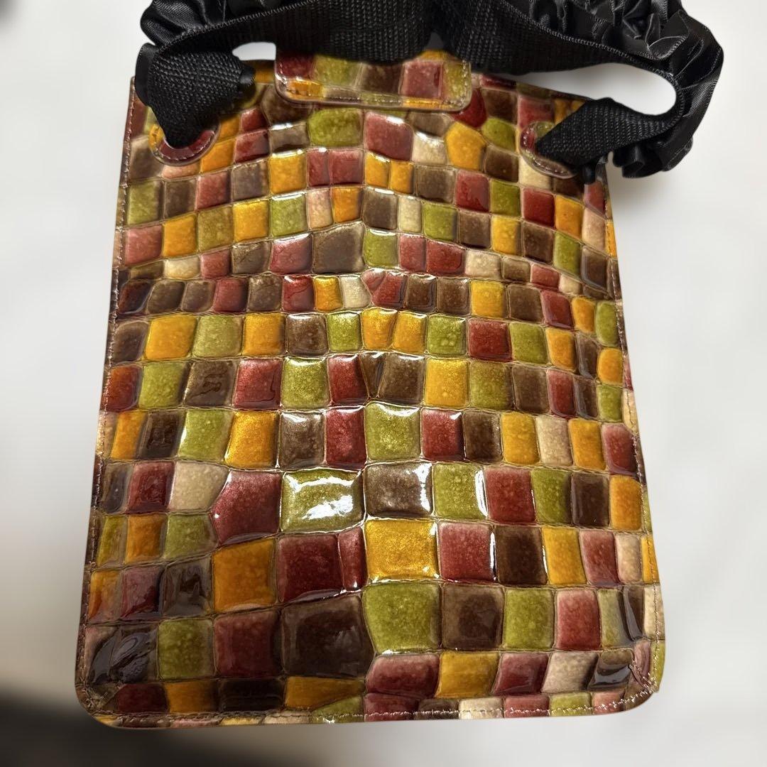 アタオ マルチカラータイル模様ショルダーバッグ - メルカリ