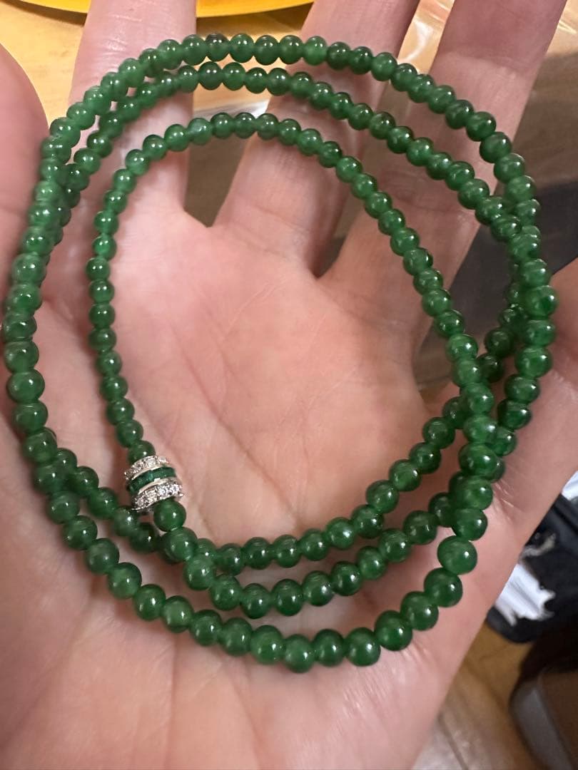 天然A貨ジェダイト翡翠ビーズネックレス 緑色 シルバーアクセント