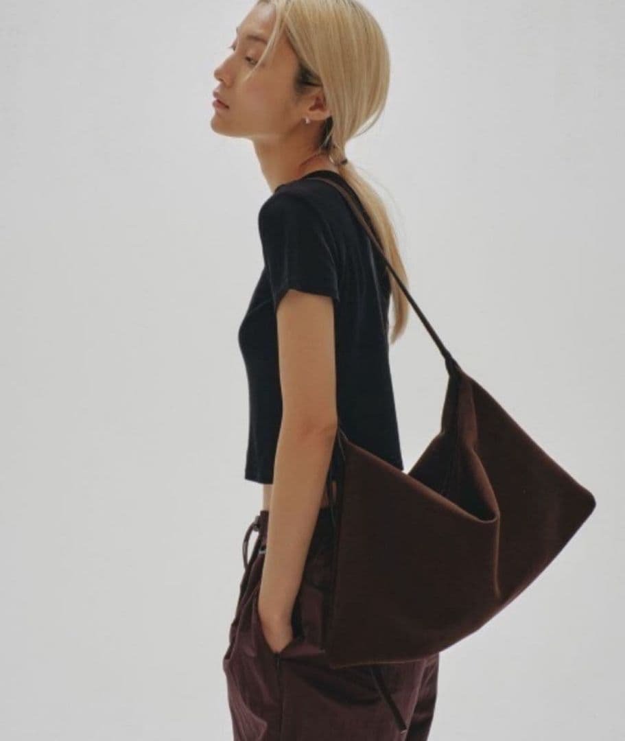 バッグ TODAYFUL Square Shoulder Bag TODAYFUL（トゥデイフル）の「Square Shoulder Bag（ショルダーバッグ