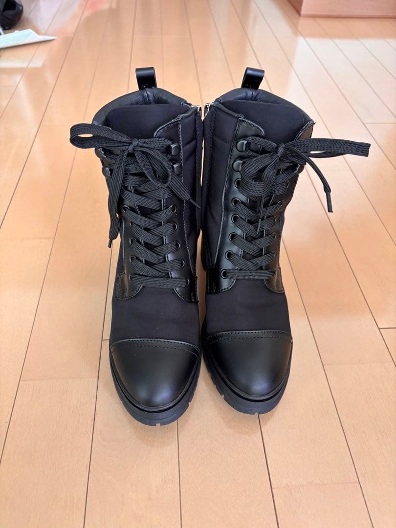 プラダ　ブーツ 楽天市場】プラダ ロングブーツ モノリス ポーチ付 コンバットブーツ