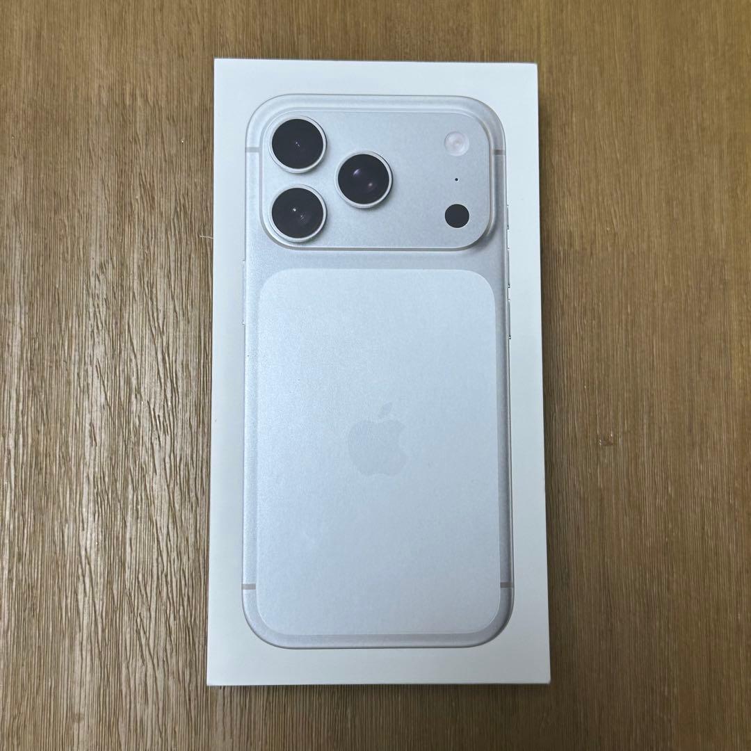Apple iPhone 17 Pro 512GB シルバー - メルカリ
