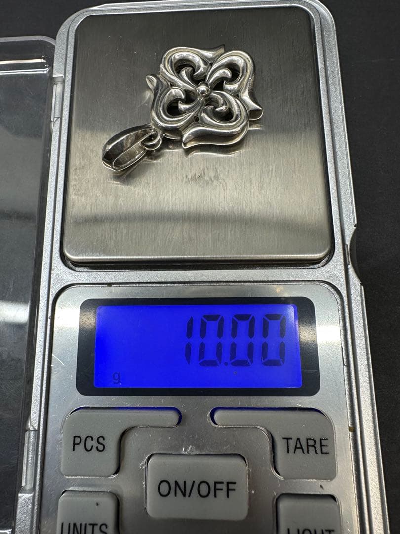 Shin's シルバー フラワーモチーフペンダントトップ - メルカリ