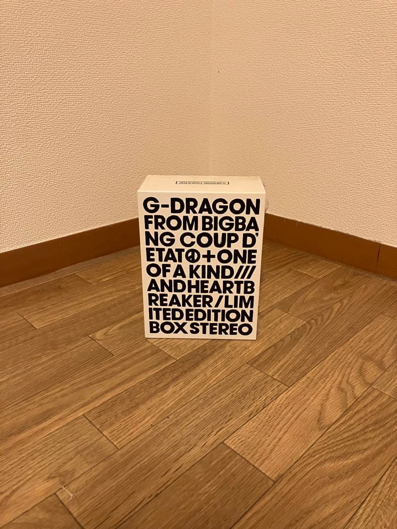 G-DRAGON Coup D'Etat 限定版ボックスステレオ G-DRAGON COUP D'ETAT 限定BOX CD＋DVD オマケ多数 - メルカリ