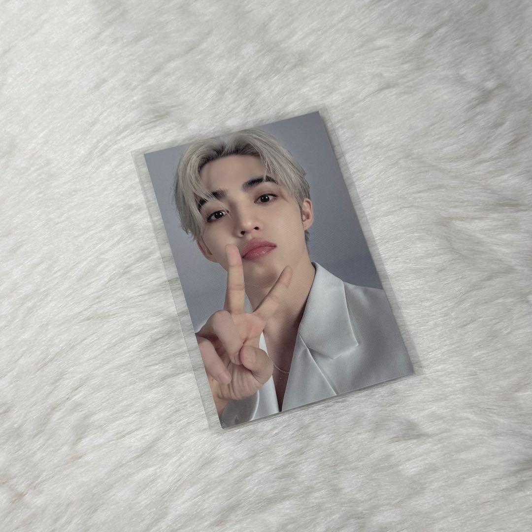 SEVENTEEN エスクプス new 仁川 ウインドブレーカー - メルカリ