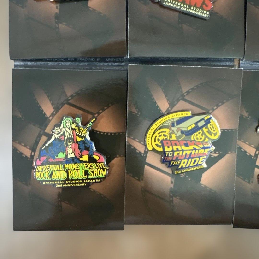 レア！ユニバーサルスタジオジャパン 2周年記念 ピンバッジ 8個セット