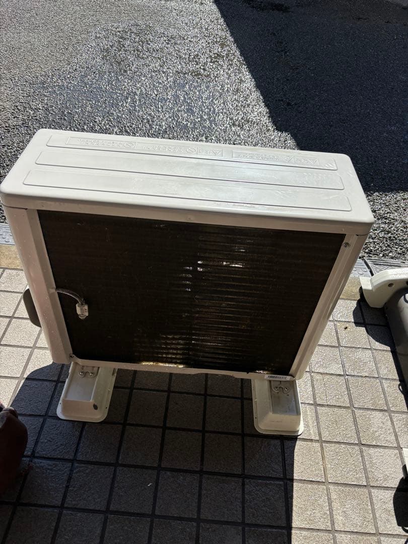 東芝ルームエアコン 2.2kw 6畳〜8畳向け 極美品 2024年製