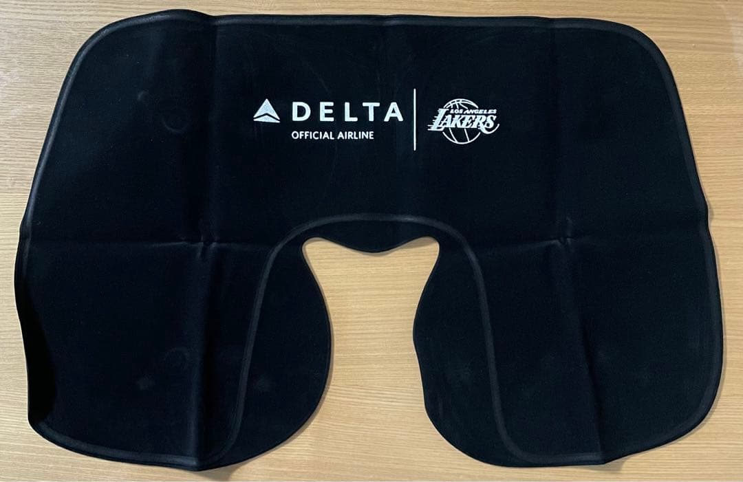未使用 ロサンゼルス レイカーズ ノベルティ 現地 試合観戦 デルタ航空