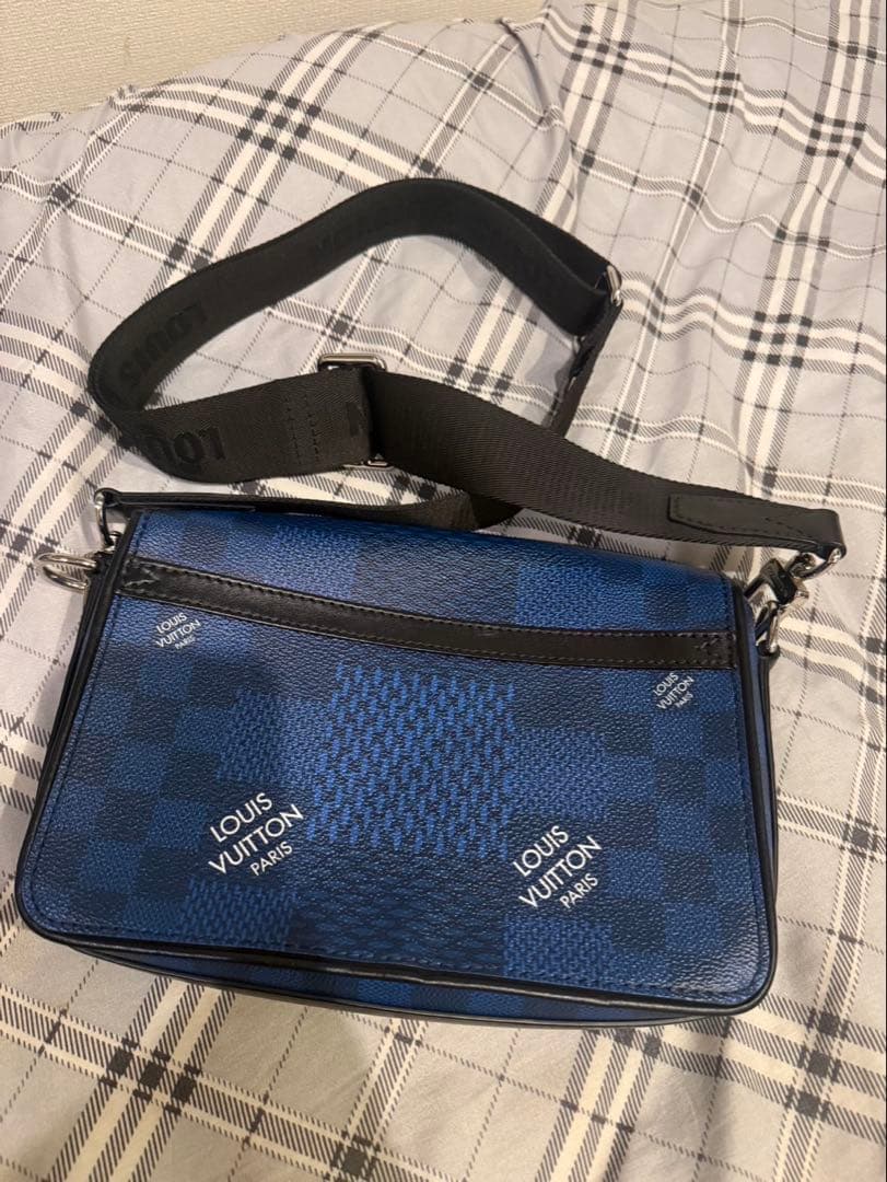 ルイヴィトンダミエ グラフィット3D・ステュディオ・メッセンジャー