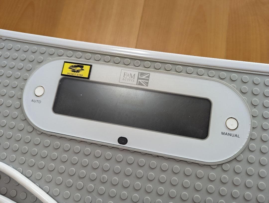 ダイエット運動不足に美品・定価8万 マックスバーン 白バランスボード