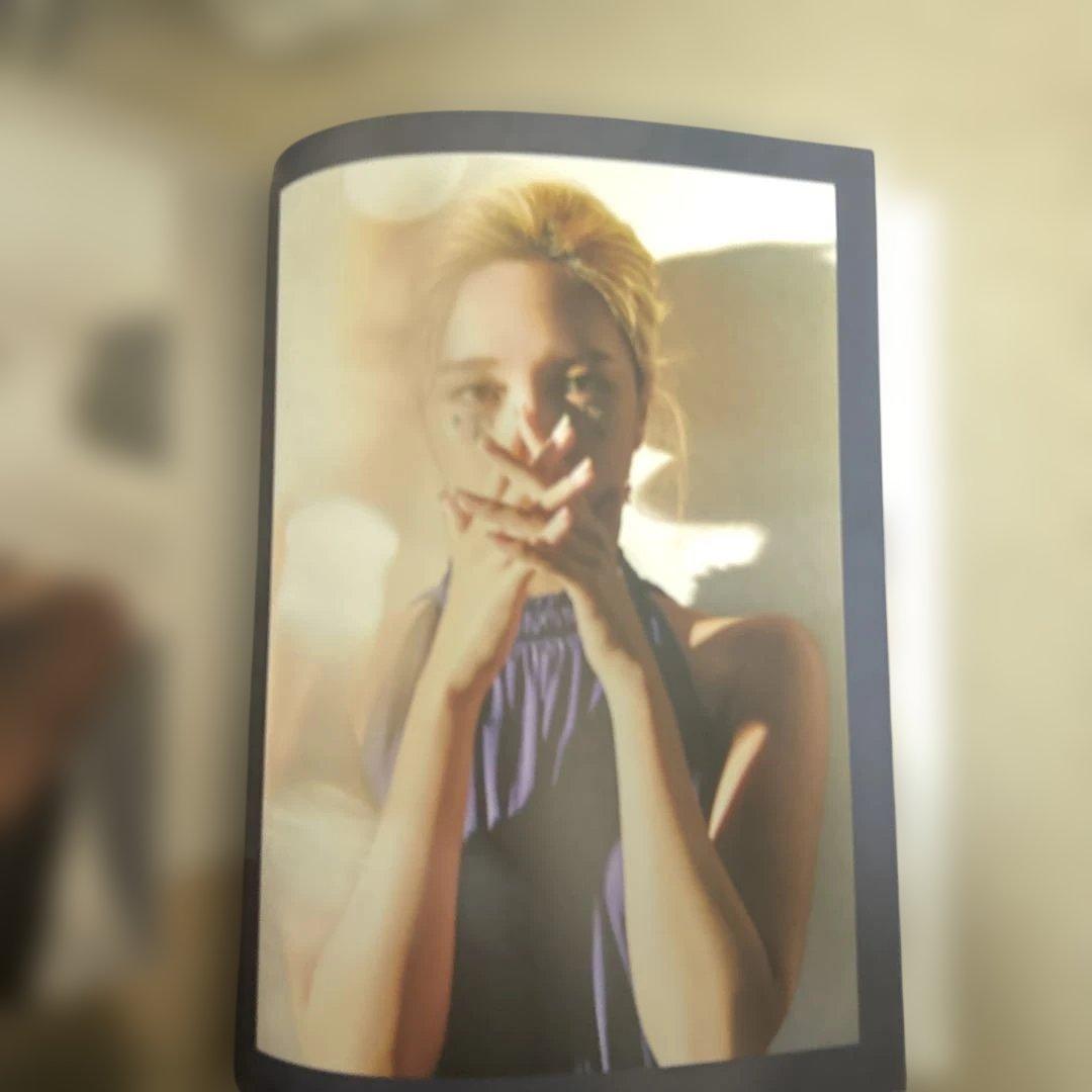 Mina 1st Photobook Yes, I am Mina. - メルカリ