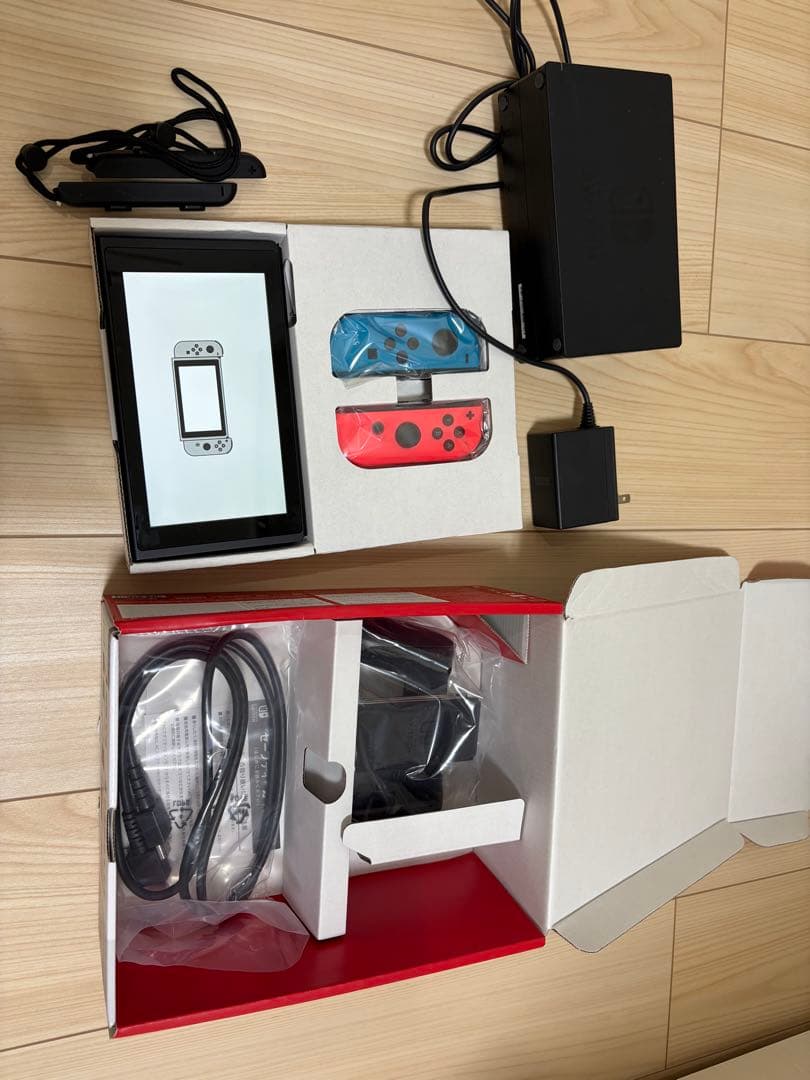 Nintendo Switch 本体 青/赤 Joy-Con付き - メルカリ