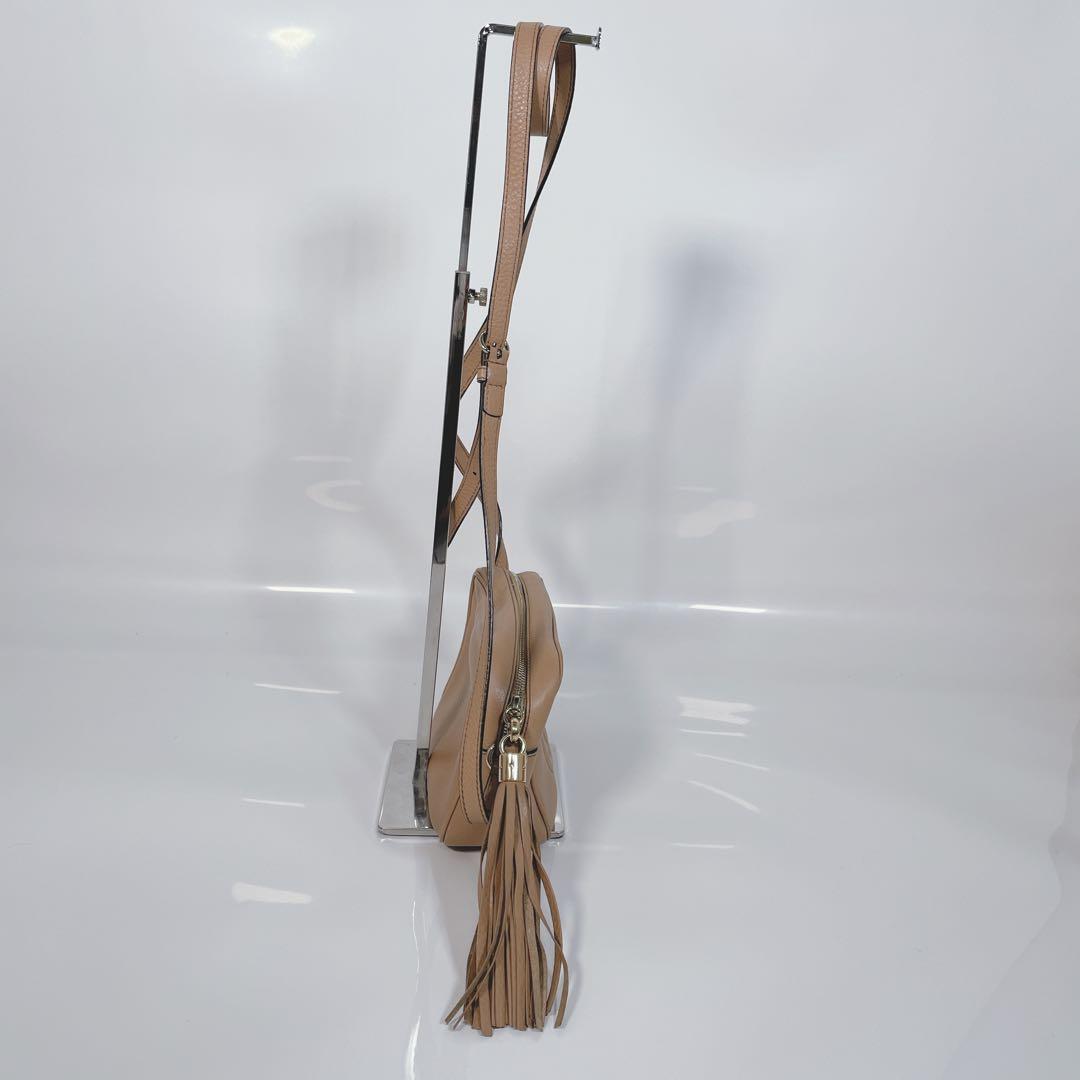 GUCCI ソーホー ショルダーバッグ ベージュ フリンジ グッチ - メルカリ