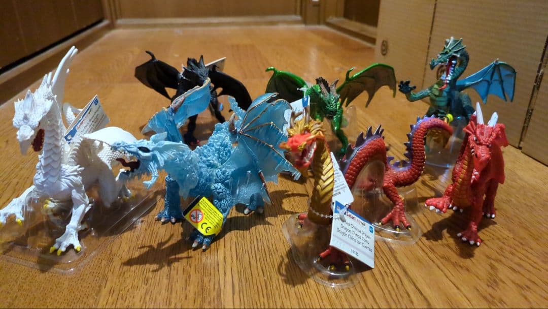 Schleich ドラゴンフィギュア 8体セット