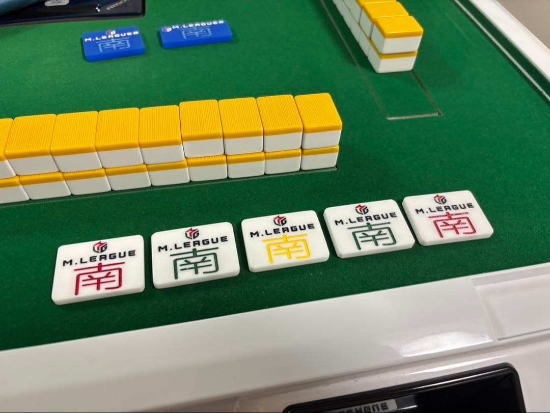 どん吉様専用】Mリーグ風 起家マーク - メルカリ