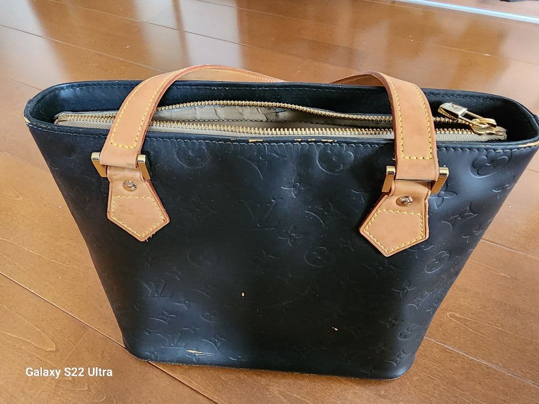 ルイ・ヴィトン 黒 レザー トートバッグ LOUIS VUITTON (ルイ・ヴィトン) サックプラ 24H レザー トートバッグ