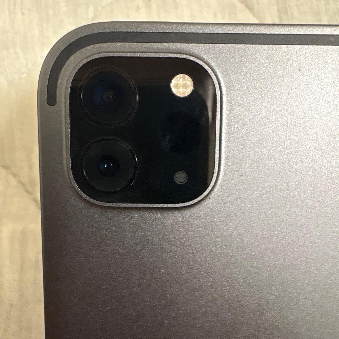 Apple iPad Pro 12.9inch （第4世代）