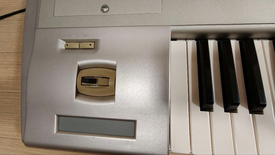 KORG TRITON STUDIO 76 音楽ワークステーション